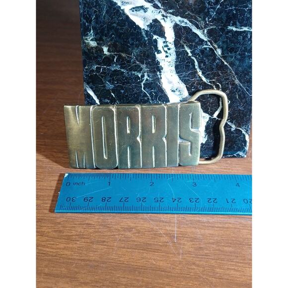 VINTAGE CUT-OUT NAME ***MORRIS*** SOLID BRASS BUCKLE Aminco. - Picture 2 of 5